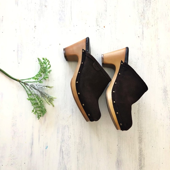 American Eagle Outfitters Shoes - American Eagle Suede Clog Heels